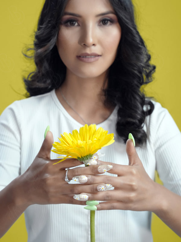 Daisy Lime - Premium Soft Gel Press On Nails - Butterage